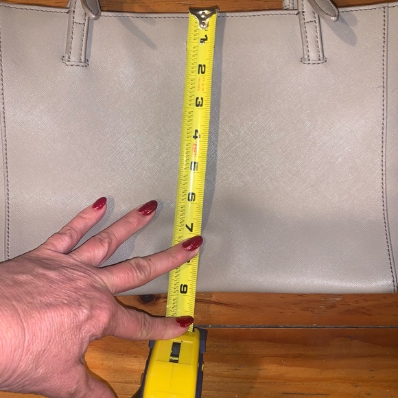 Tory Burch Triple Compartment Italian Pebbled Leather Tote Bag Taupe Color - Picture 12 of 12